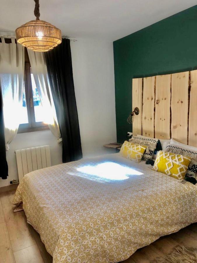 Apartament La Ruella Sort Exteriör bild